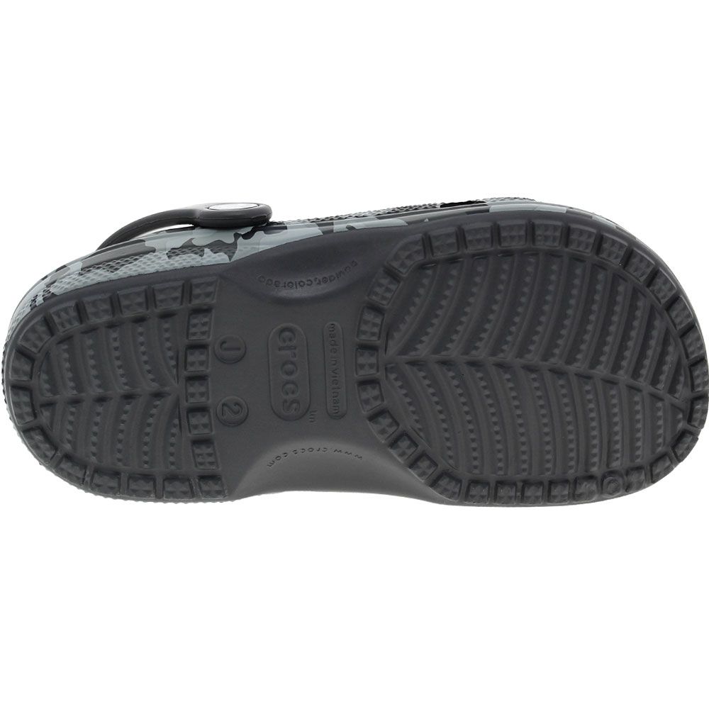 Crocs Classic Camo Clog Water Sandals - Boys Black Camo Sole View