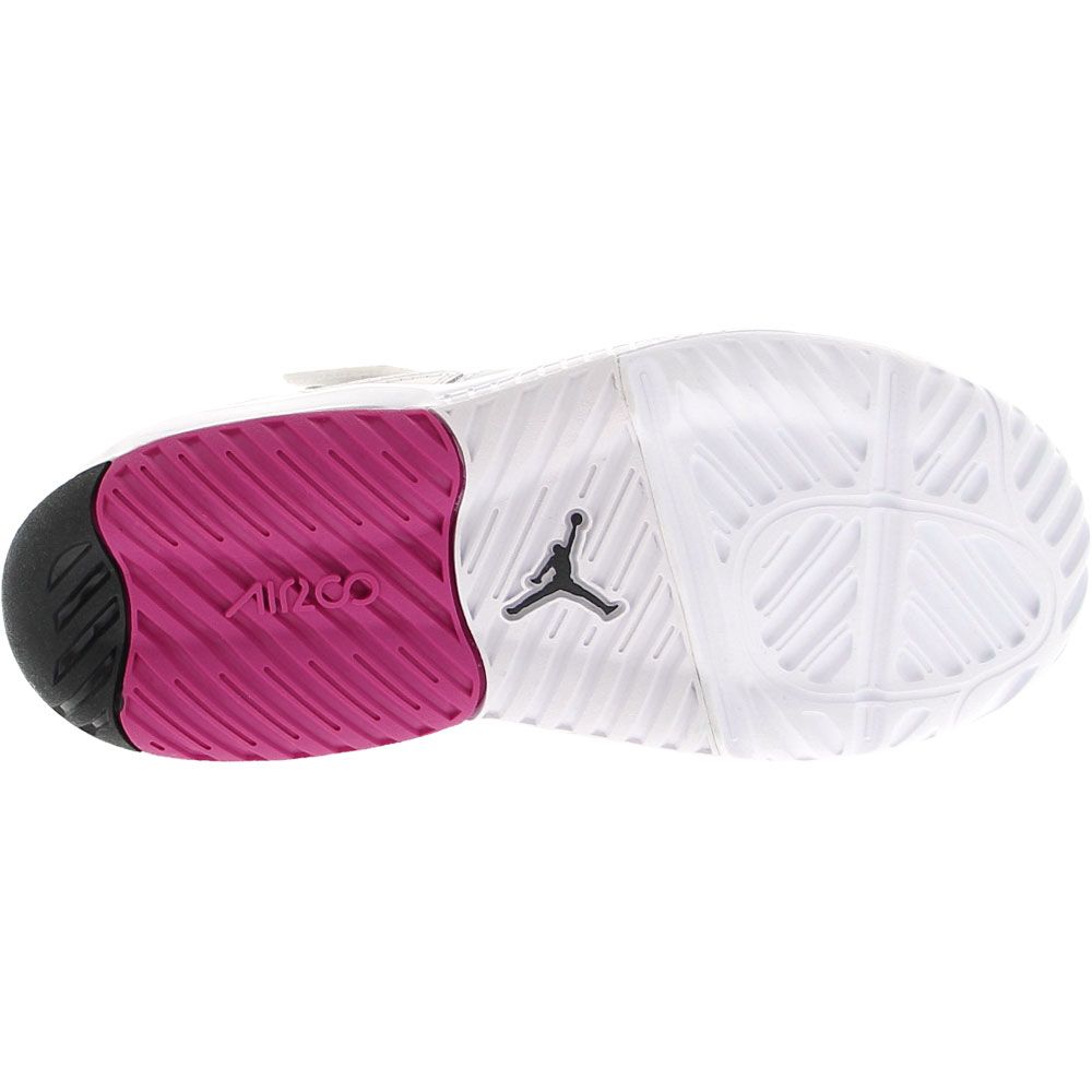 Air Jordan Jordan Max 200 Basketball - Boys White Black Sole View