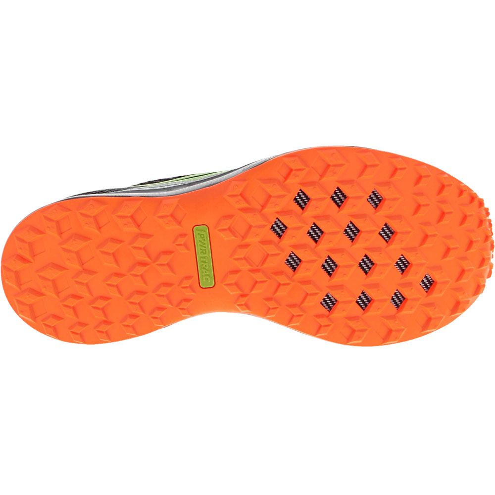 saucony football boots