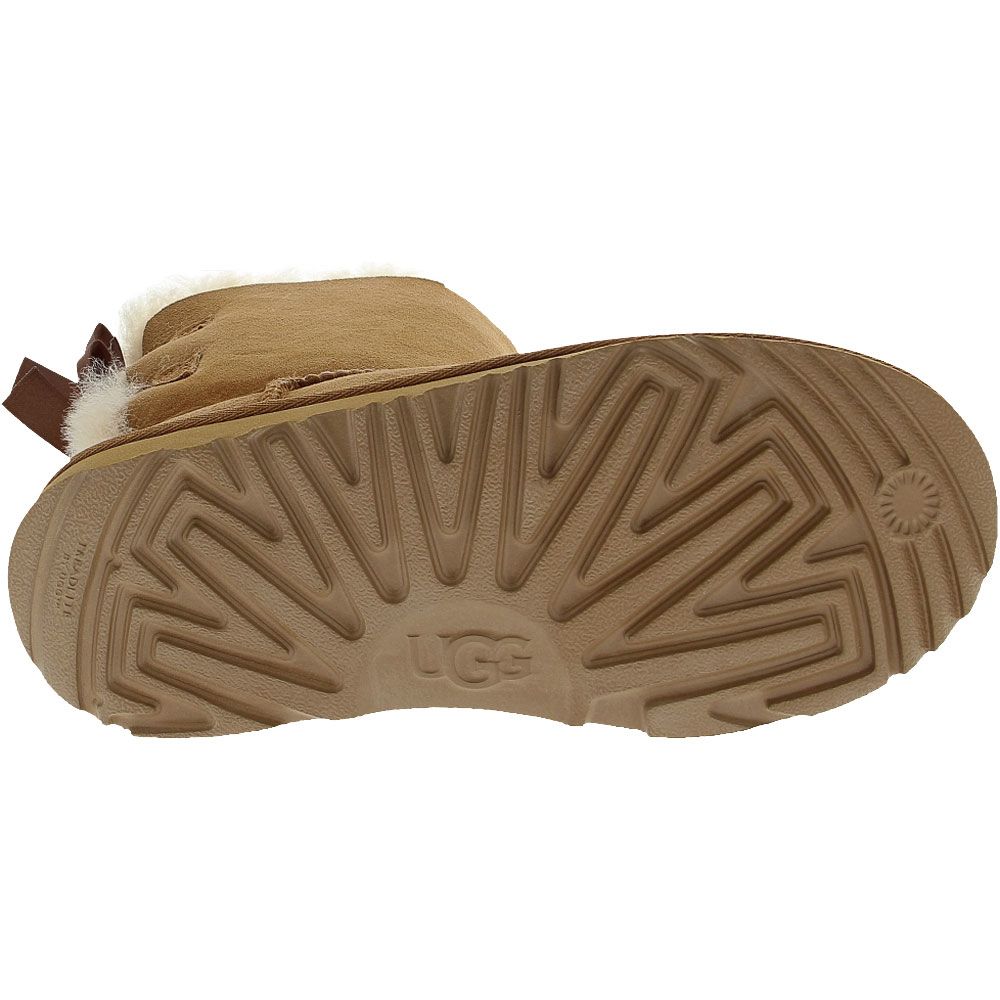 UGG Bailey Bow 2 Comfort Winter Boots - Girls Chestnut Sole View
