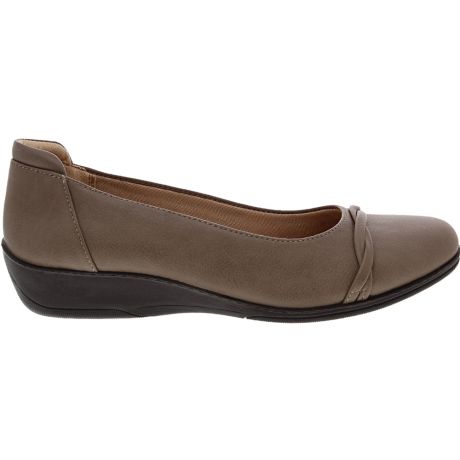 Women's Casual Shoes | Rogan’s Shoes